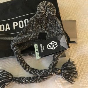 Polar Pom Pom hat for dog